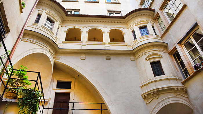 Hôtel Bulliou Galerie Philibert Delorme