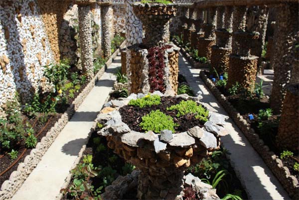 Jardin Rosa Mir - Vue en enfilade - 2 